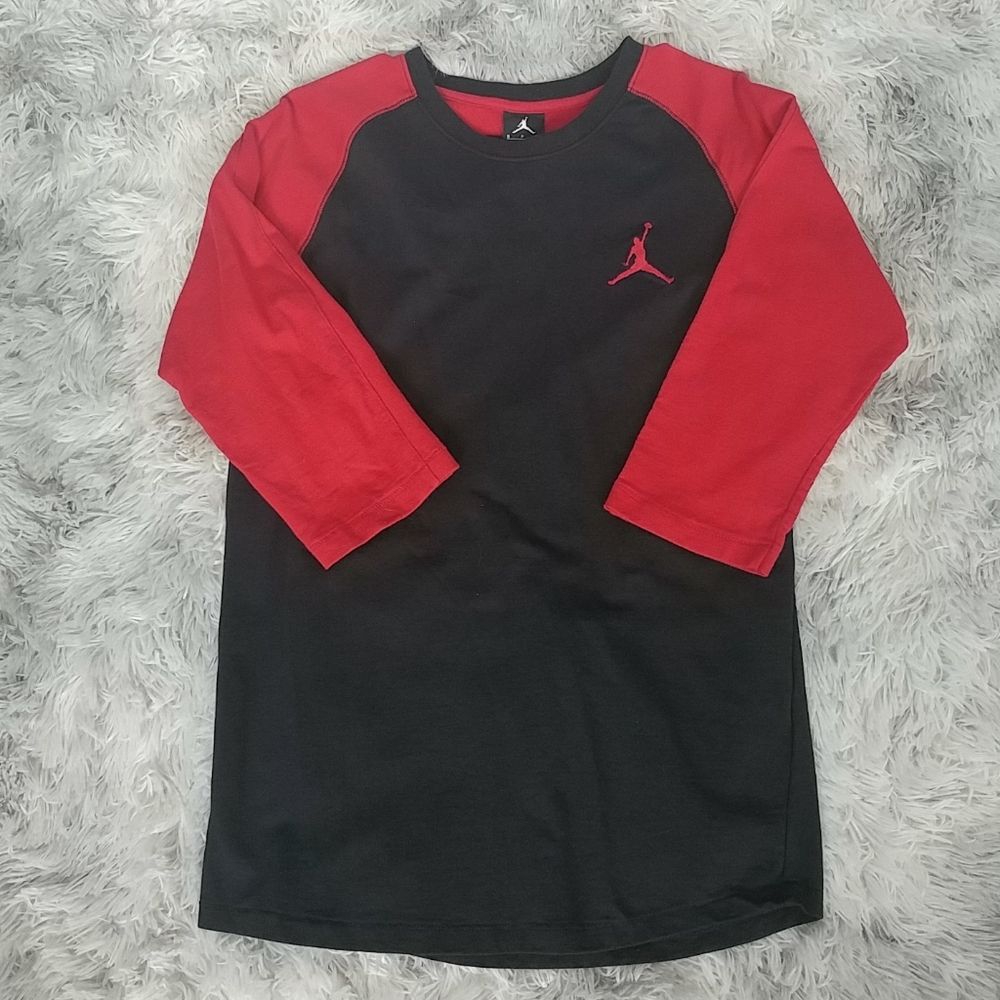Air Jordan 3/4 sleeve shirt